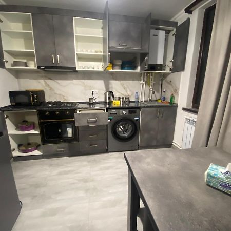 2 Cosy Apartment In Townhouse Near Airport Evn Geghanist  Екстериор снимка