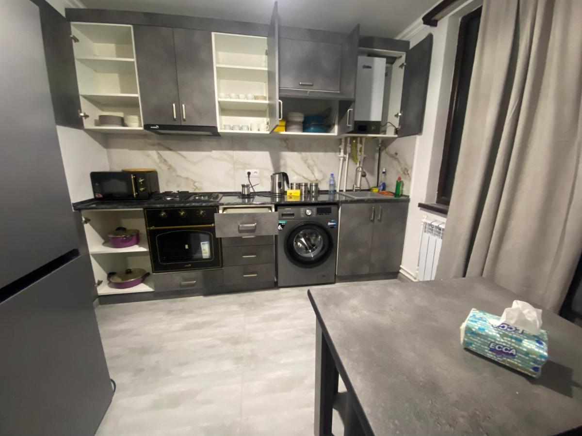 2 Cosy Apartment In Townhouse Near Airport Evn Geghanist  Екстериор снимка
