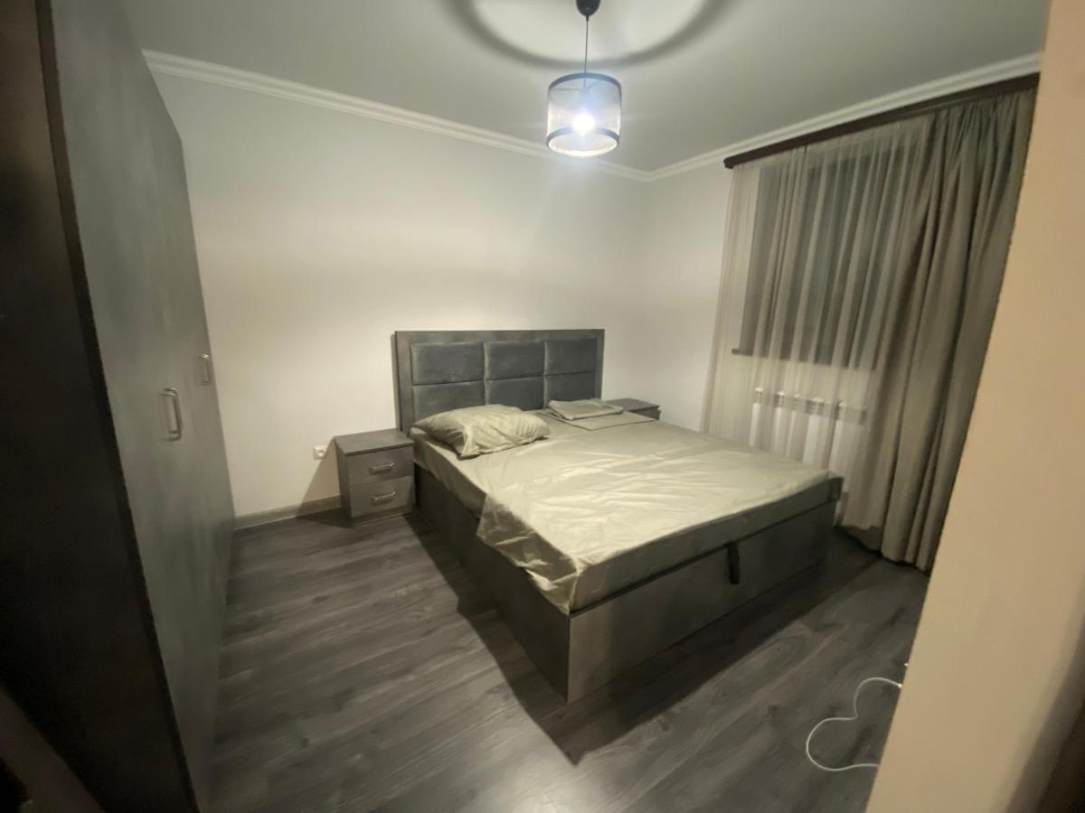 2 Cosy Apartment In Townhouse Near Airport Evn Geghanist  Екстериор снимка