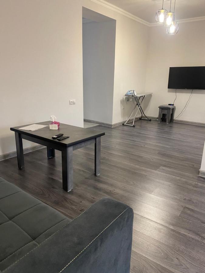 2 Cosy Apartment In Townhouse Near Airport Evn Geghanist  Екстериор снимка